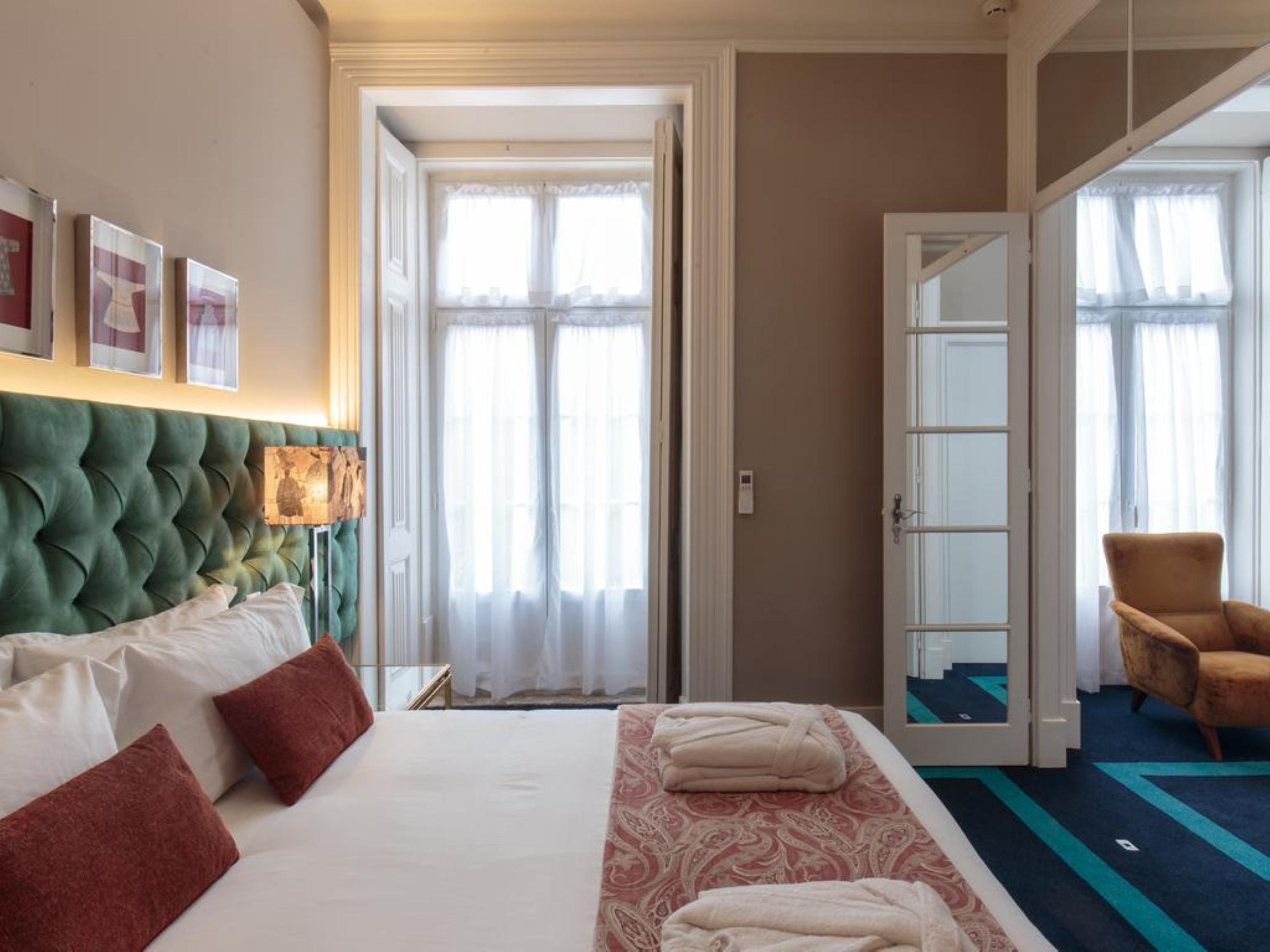 Bed & Breakfast Dear - Bordalo Palace Chiado Lisbon