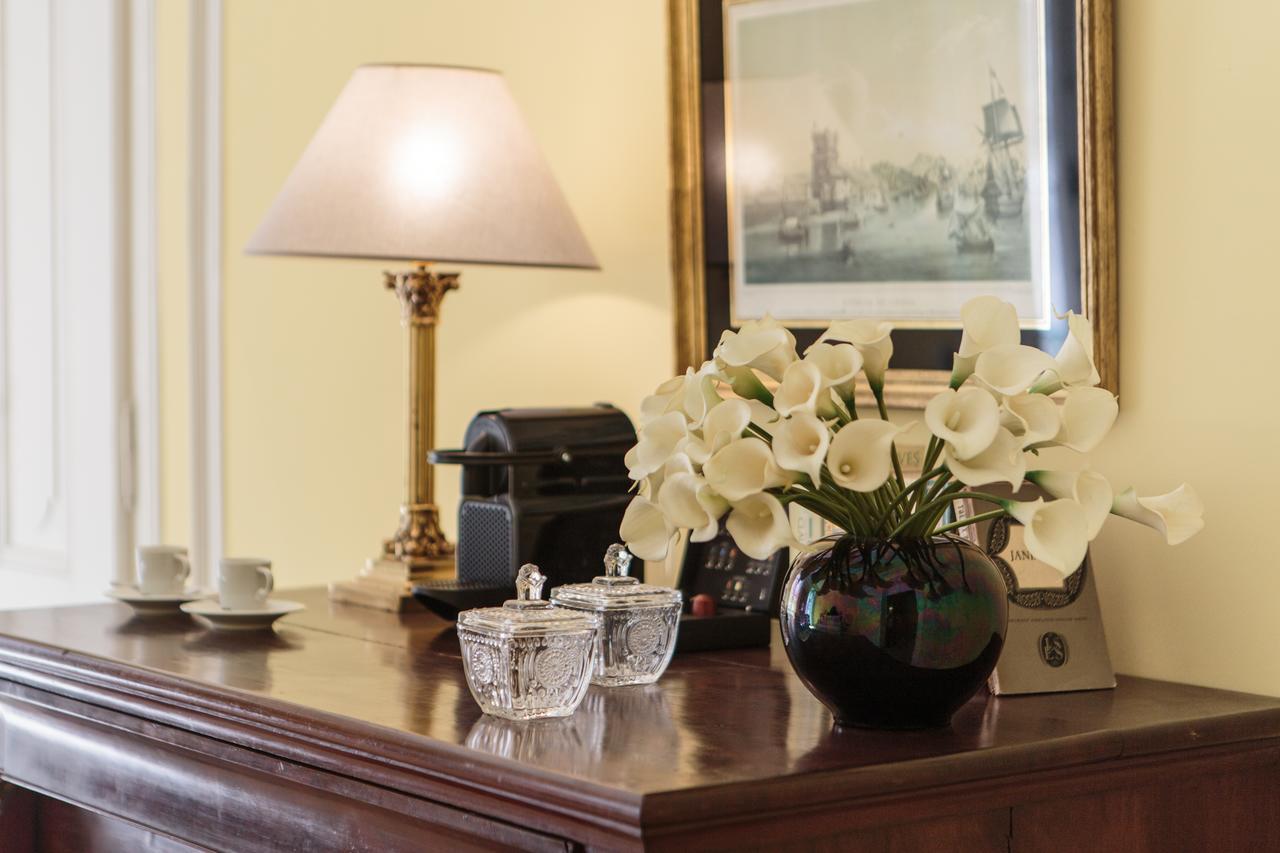 Bed & Breakfast Dear - Bordalo Palace Chiado 4*